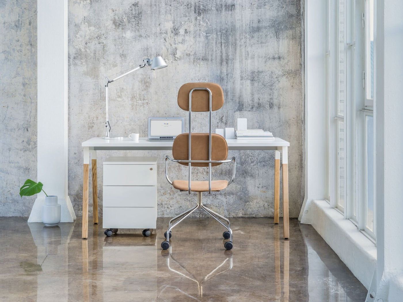 123HomeOffice - .mdd Ogi W Schreibtsich - Weiss - Schwarz - B: 100 / T:60 / H: 74 cm - 123HomeOffice