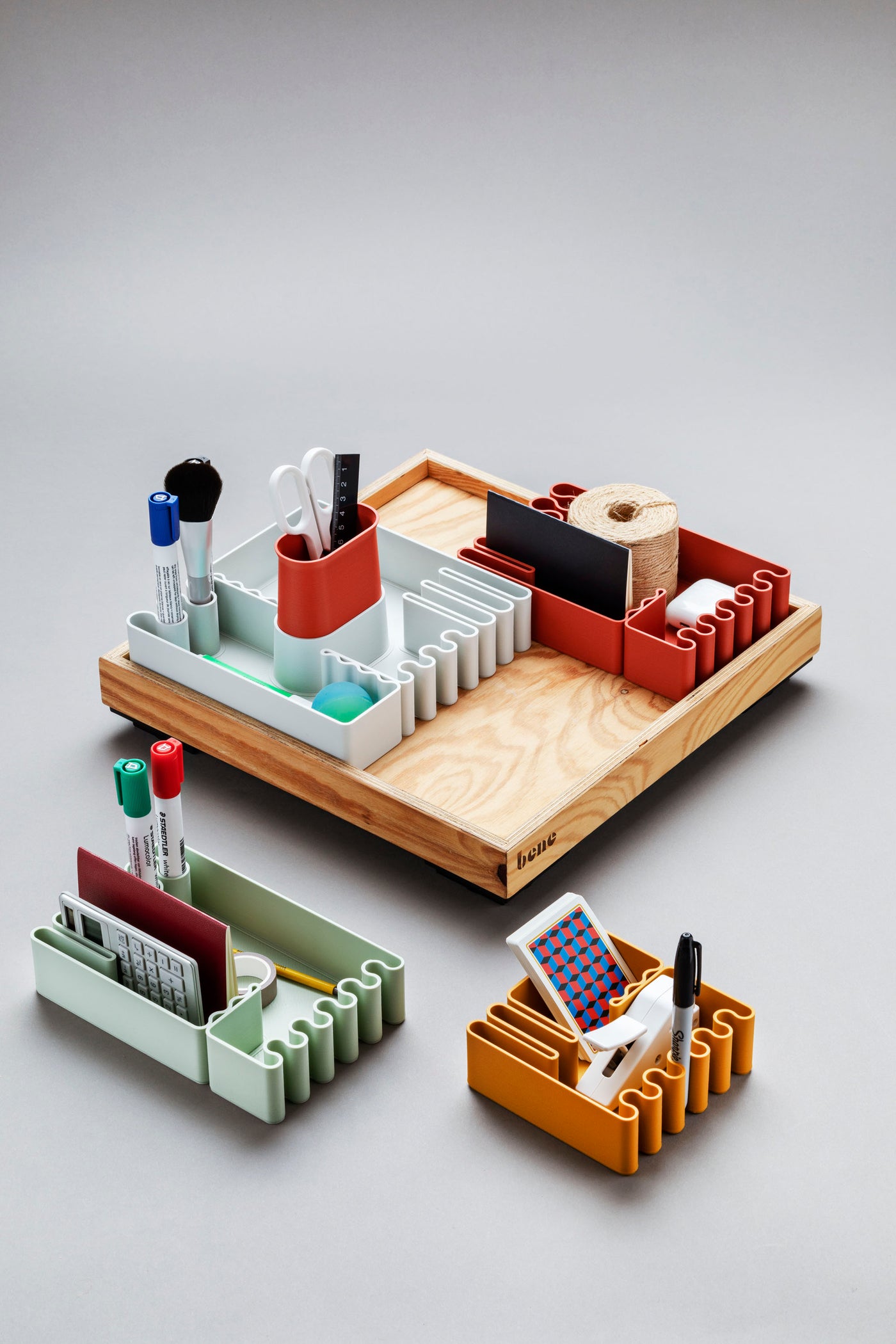 TRAYS (Small bis Large)
